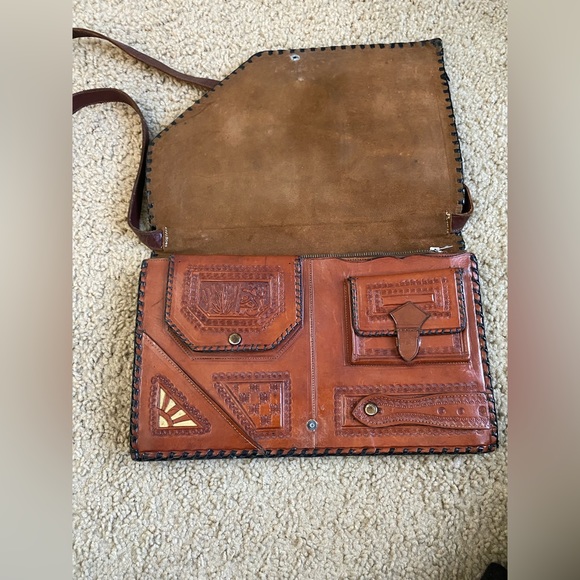 Vintage Leather Shoulder Purse from Mexico - Picture 15 of 15